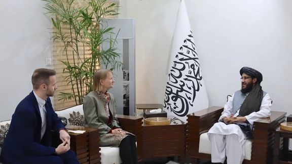 طالب سفیر په پاکستان کې د کډوالو عالي کمیشنرۍ له مشرې سره د کډوالو پر ستونزو غږېدلی