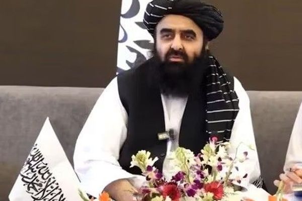 متقی با مقامات هندی درباره حل مشکلات زندانیان افغان گفتوگو کرده است