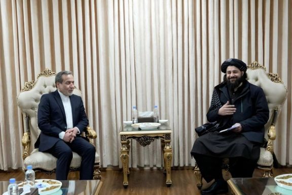 ادامه دیدارهای عراقچی؛ وزیر خارجه جمهوری اسلامی به ملاقات وزیر دفاع طالبان رفت
