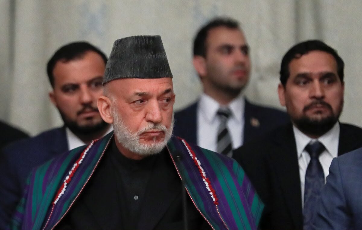واکنش‌ها به یورش طالبان به خانه کرزی: «ترحم بر پلنگ تیز دندان»