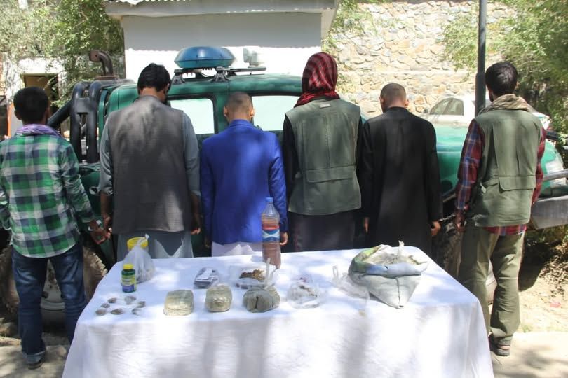 طالبان وایي چې کابل کې یې د نشه‌یي توکو ۱۸ کسیز بانډ نیولی دی