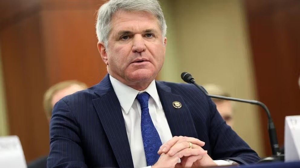 نماینده برجسته جمهوری‌خواه: ترامپ دفتر انتقال افغان‌ها به امریکا را حذف نکند