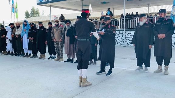 طالبانو له خپلو نظامیانو غوښتي چې له خلکو سره په نرمۍ چلند وکړي