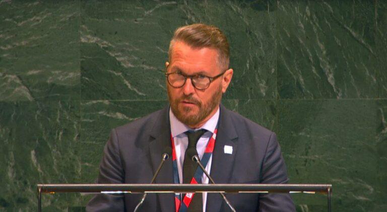 د سره صلیب استازی: سیاسي پېچلتیاوې باید د عامو خلکو د ژوند او کرامت پروړاندې خنډ نه شي 