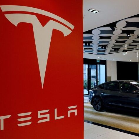 فروش تسلا در اروپا ۵۲ درصد سقوط کرد