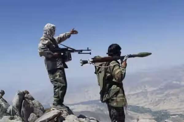 آسیا تایمز: طالبان وجب به وجب خاک افغانستان را از دست میدهد