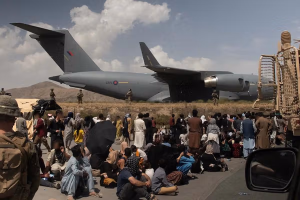 صدها نیروی ویژه سابق افغان پس از بازبینی پروندههایشان اجازه اقامت در بریتانیا یافتند