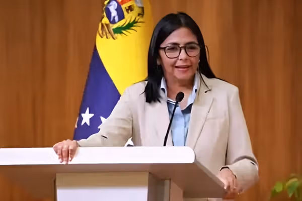 د ونزویلا لنډمهالې ولسمشرې د سیاسي بندیانو لپاره د عمومي بښنې طرحه اعلان کړه