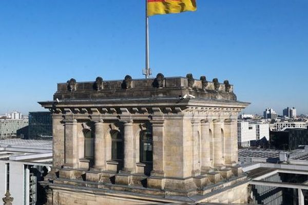 د جرمني مسیحي سوسیال ګوند: افغانان او سوریایان وباسئ او اوکراینیان جګړې ته واستوئ