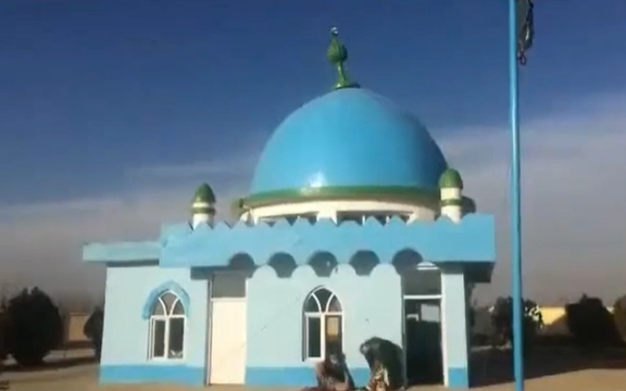 طالبان میگوید ملا هبتالله در سفر به بغلان، از یک زیارت بازدید کرده است