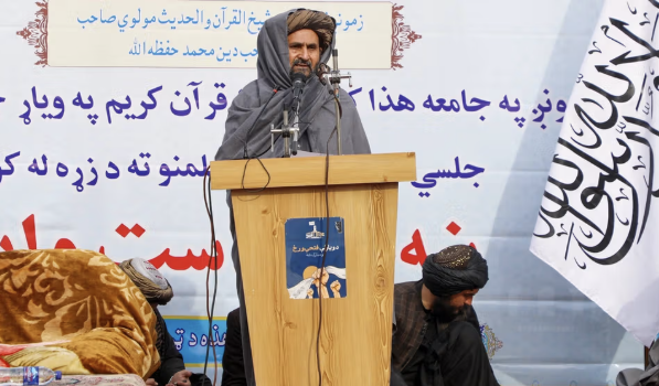 الملا برادر يدعو رجال الدين إلى الترويج للحفاظ على نظام طالبان