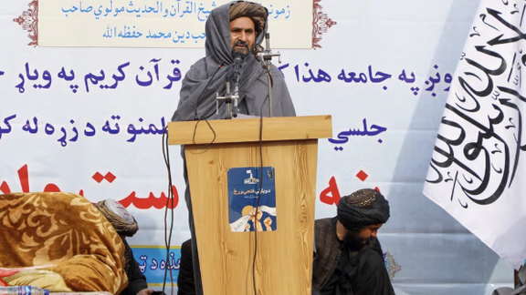الملا برادر يدعو رجال الدين إلى الترويج للحفاظ على نظام طالبان