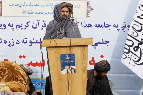 الملا برادر يدعو رجال الدين إلى الترويج للحفاظ على نظام طالبان