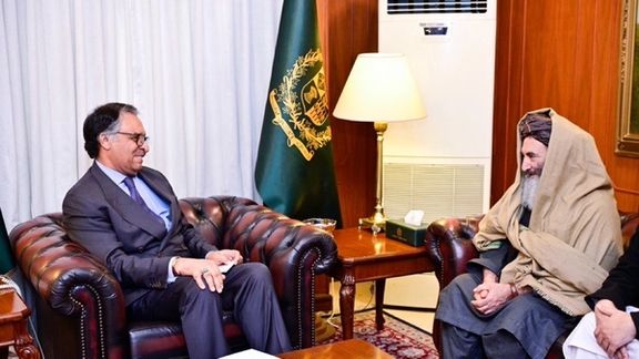 د ملا شیرین په مشرۍ پاکستان ته تللي پلاوي پر ډېورنډ کرښه د ستونزو پر حل خبرې کړي