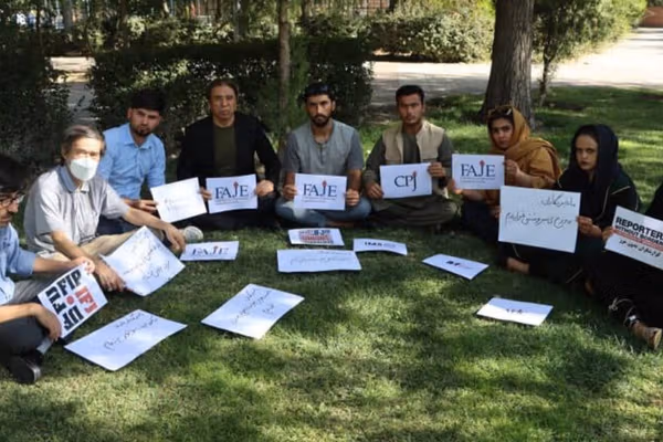 Watchdog Group Sounds Alarm As Afghan Journalists Face Arrest, Deportation In Pakistan