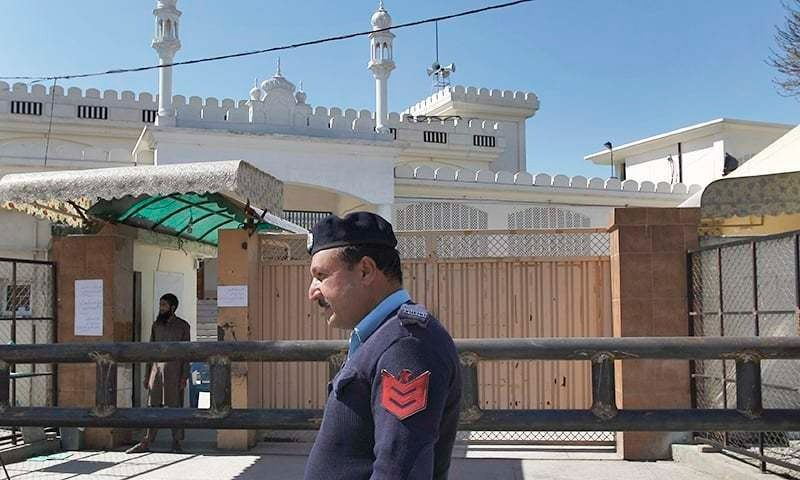 پولیس اسلام‌آباد 'شب‌باشی' شهروندان خارجی در مساجد و مدارس را ممنوع کرد