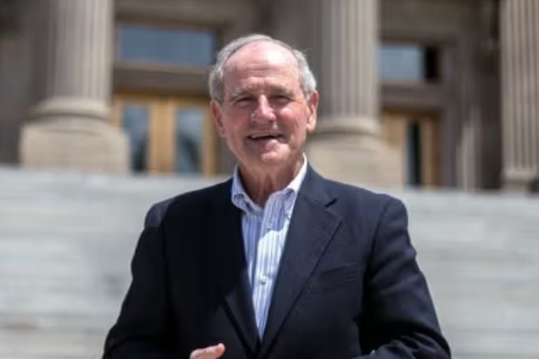 سيناتور جمهوري أميركي: أموال دافعي الضرائب لا يجب أن تصل إلى الإرهابيين