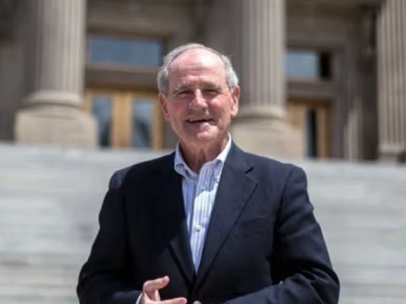 سيناتور جمهوري أميركي: أموال دافعي الضرائب لا يجب أن تصل إلى الإرهابيين