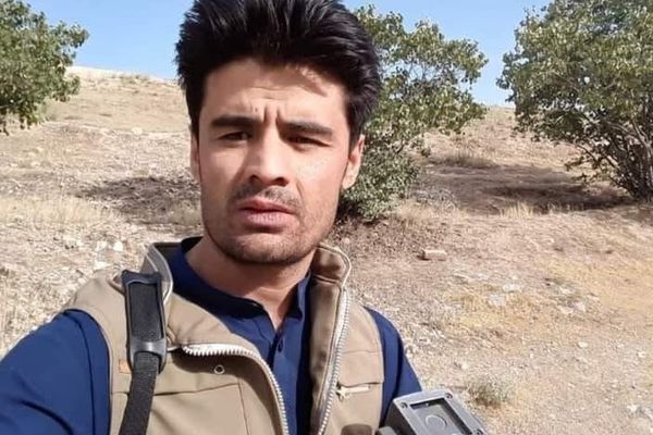 طالبانو په غزني کې د «خوشحال» راډیو مسوول له درې میاشتني بند وروسته ازاد کړ