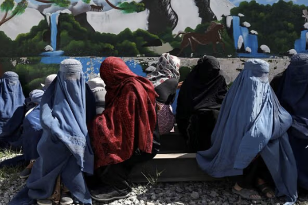 لجنة المدافعين عن حقوق الإنسان: الأفغانيات سئمن من عبارة «الإعراب عن القلق»