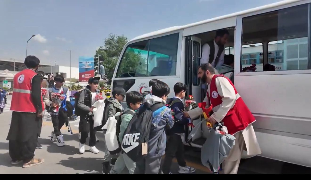 ۱۹ کودک افغان پس از درمان در آلمان به افغانستان بازگشتند