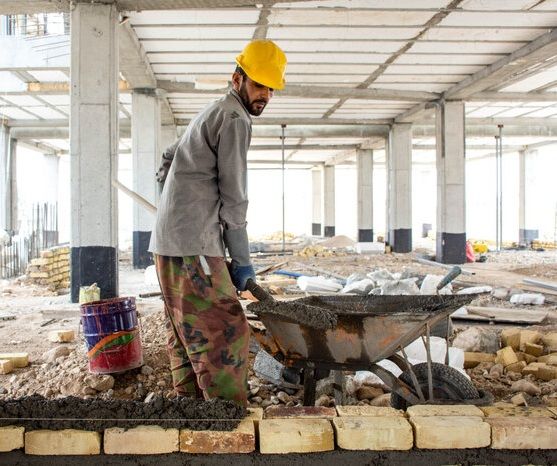 ایران وايي چې ۱۰ زره افغانانو ته د کار ویزې صادرې شوې دي