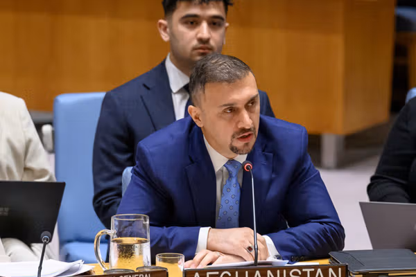 نصیراحمد فایق: په داسې حال کې نوروز نمانځو چې لا هم د نجونو پر مخ ښوونځي تړلي دي