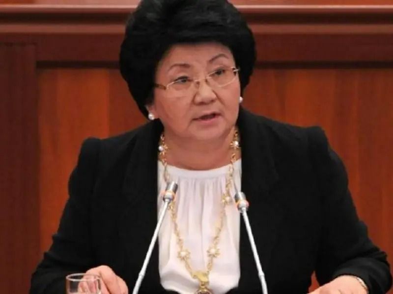 د یوناما مشره طالبانو ته: د افغانستان د سوکالۍ او ثبات لپاره د بشري حقونو ساتنه وکړئ