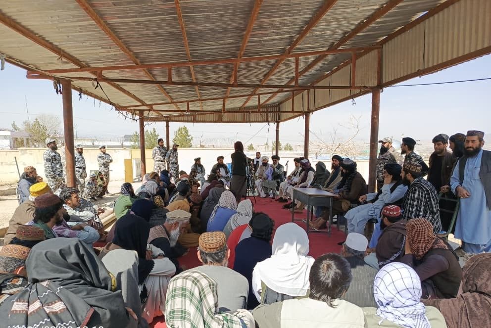 د لوګر له زندان څخه د پنځو ښځو په ګډون ۲۶ بندیان ازاد او د ۳۷ بندیانو د بند موده راکمه شوه