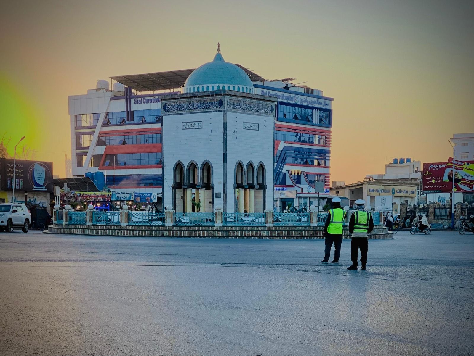طالبانو په کندهار کې د انساني قاچاق په تور د ۲۴ کسانو له نیولو خبر ورکړ