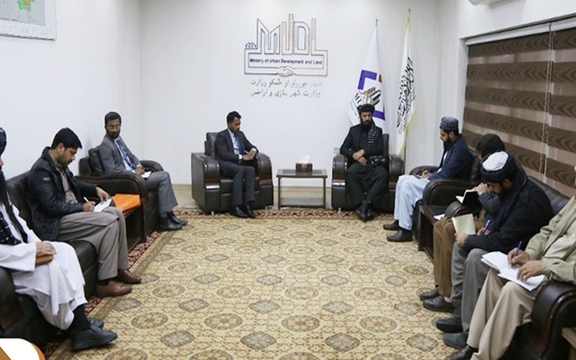 دعوت طالبان از بازرگانان هندی برای سرمایهگذاری در افغانستان