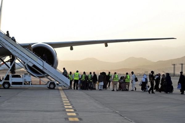 جرمني له پاکستان څخه یوه ۱۴ کسیزه ډله افغان پناه غوښتونکي ولېږدوله