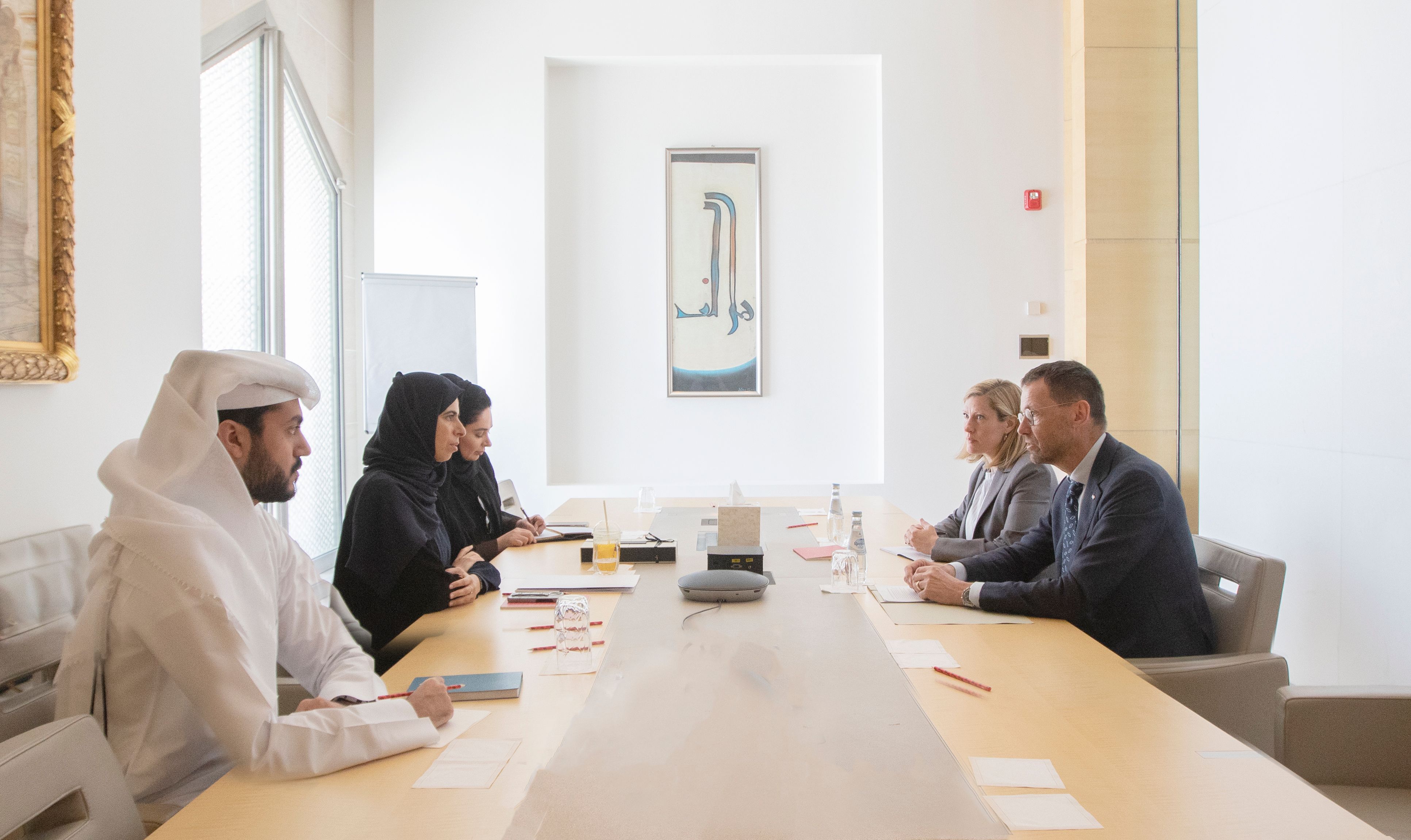 مقام وزارت خارجه قطر با نماینده اتحادیه اروپا برای افغانستان دیدار کرد