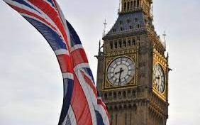 برېتانیا د یو شمېر هېوادونو وګړو ته د ویزو پر محدودولو غور کوي