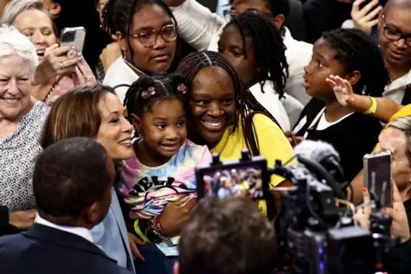 Afghanistan Issue Important to Some American Voters, Reports US Media