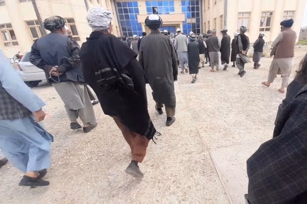 اعتراض شماری از باشندگان فاریاب علیه طالبان