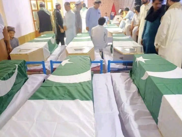 استدعت باكستان القائم بأعمال سفارة طالبان في إسلام آباد عقب مقتل 15 شرطياً