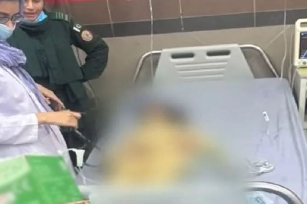 د پاکستان په لاهور کې دوه ماشومانې د زهرجنو خوړو له امله مړې شوې