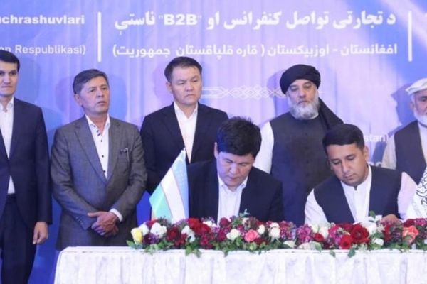 طالبانو د قرهقالپاقستان له پلاوي سره د سل میلیونه ډالرو سوداګریز تړونونه کړي