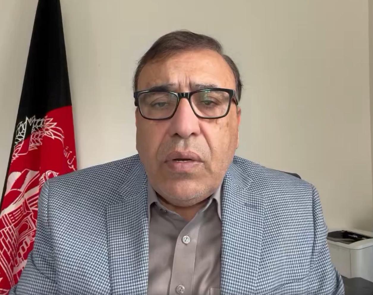 میاخېل: له ایراني سفیر سره د افغان صرافانو ناسته د ډالرو د قاچاق لپاره اسانتیا برابروي
