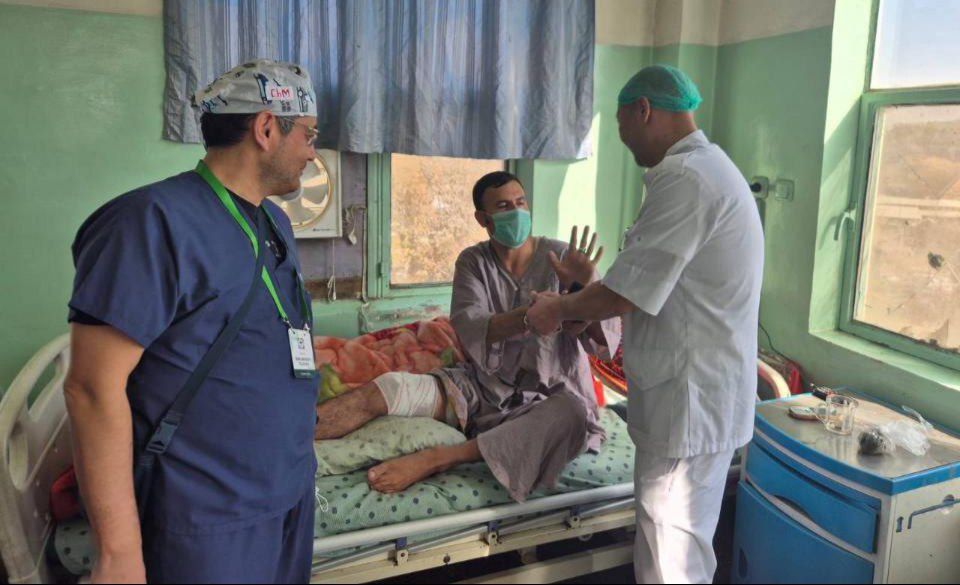 د قزاقستان روغتیایي ټیمونو د افغانستان په شمال کې دوه روغتیایي مرکزونه پرانیستي