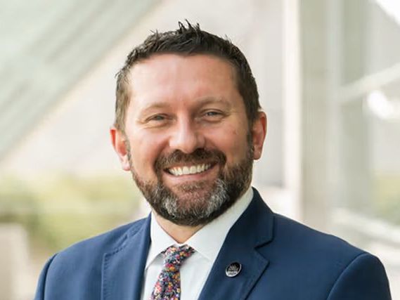 وانډایور: د ویزو د ردېدو له امله به مو متحدین د طالبانو تر واک لاندې افغانستان کې پاتې شي