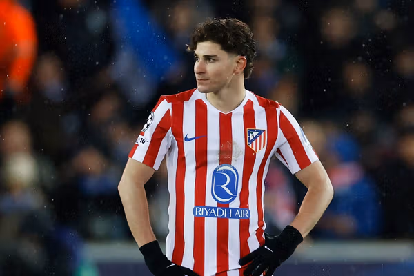 درخواست نجومی اتلتیکو مادرید برای انتقال خولیان آلوارز به بارسلونا
