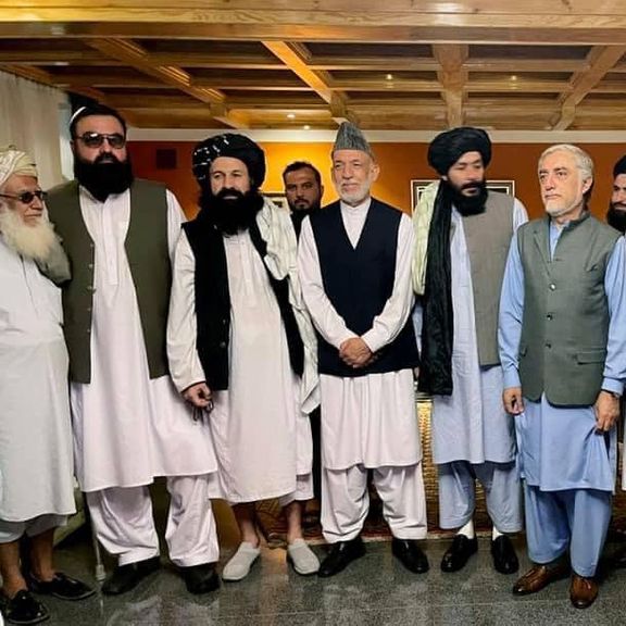 حامد کرزی ممنوعالخروج شدن خود و عبدالله را تایید کرد