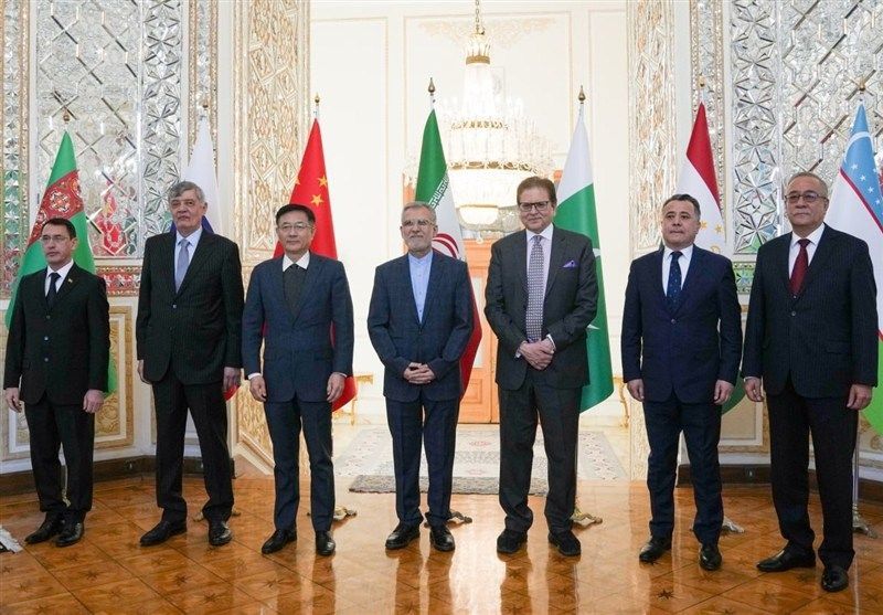 إيران تدعو طالبان وباكستان إلى العودة لطاولة المفاوضات