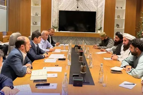 وفد من طالبان يبحث في أوزبكستان مشكلات مشروع غاز "طوطي ميدان"