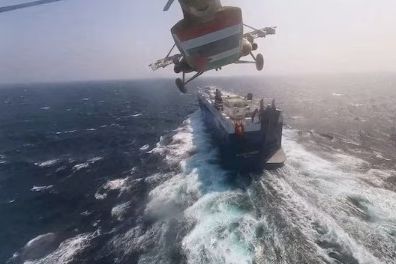 اکونومیست: چین از حملات حوثیها در دریای سرخ سود برده است