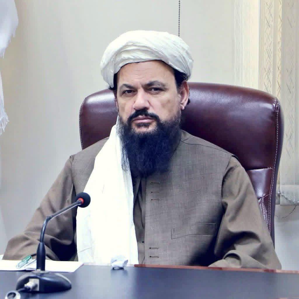 د طالبانو د کلیو پراختیا او بیارغونې وزیر د خپل زوی په ګډون ۱۸ خپلوان په ادارو کې ګومارلي