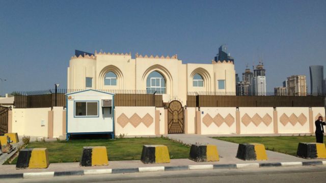 طالبان تصمیم اخیر جو بایدن را «دزدی پول‌های ملت افغان» خواند