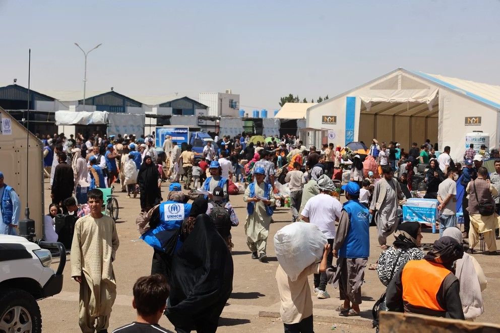 داعش خراسان يسعى لتجنيد اللاجئين الأفغان المرحّلين من إيران وباكستان